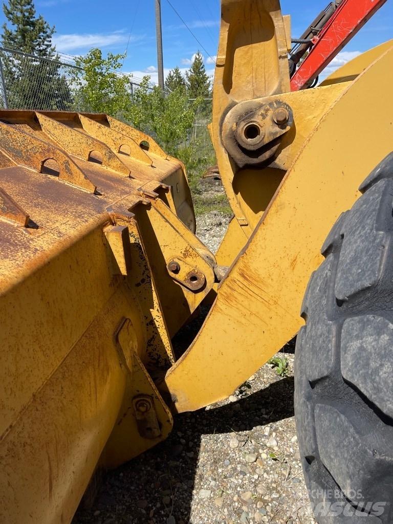 CAT 966 E 輪胎式裝載機