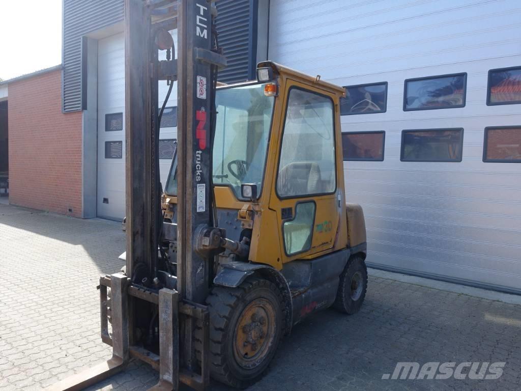 TCM FD 30 Z5 柴油卡車