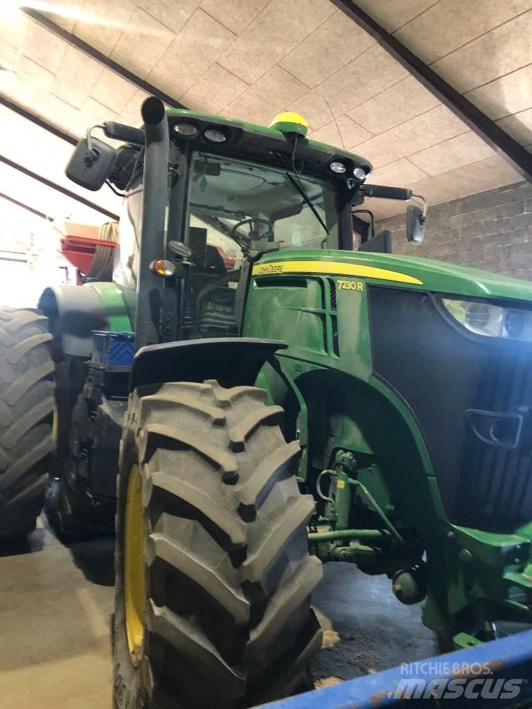 John Deere 7230 R 曳引機