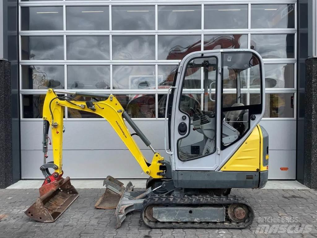 Wacker Neuson 1404 小型挖土機/掘鑿機<7t(小型挖掘機)