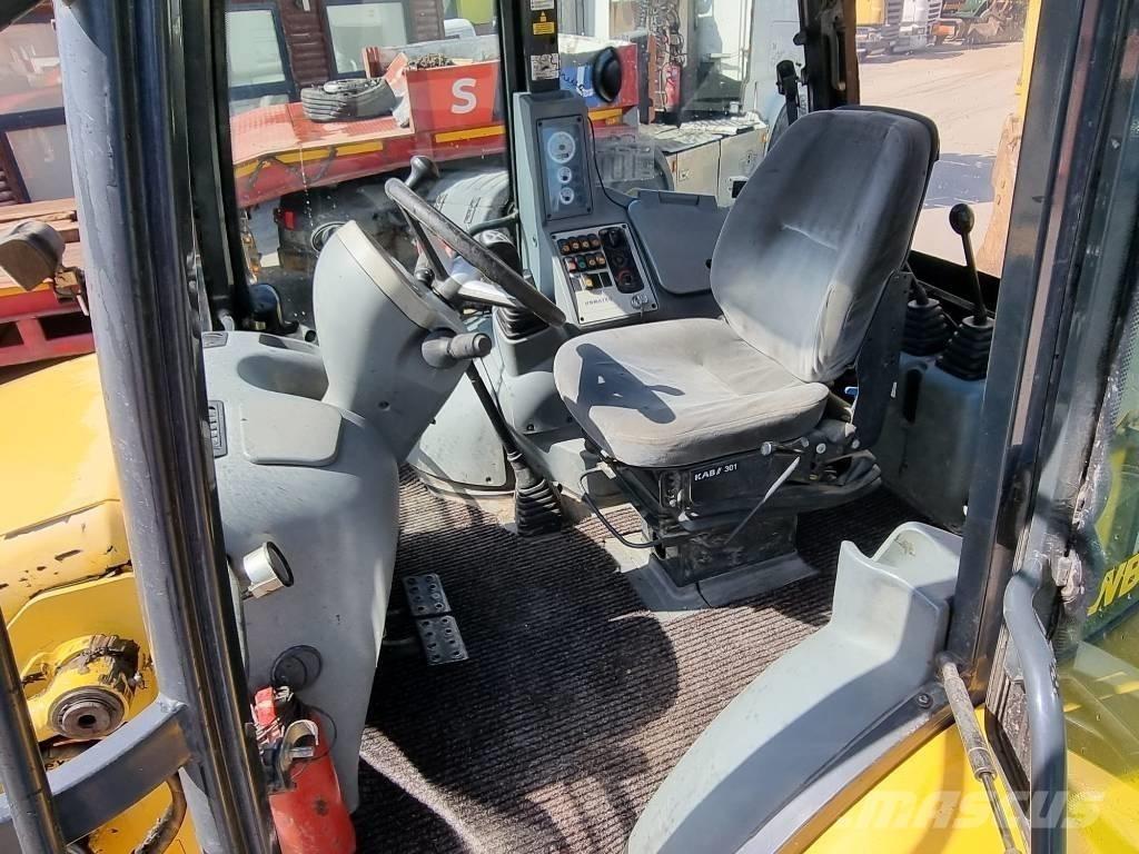 Komatsu WB 93 S-5EO 反鏟裝載機