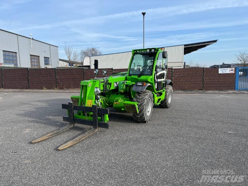 Merlo P 35.11 伸縮臂操作車