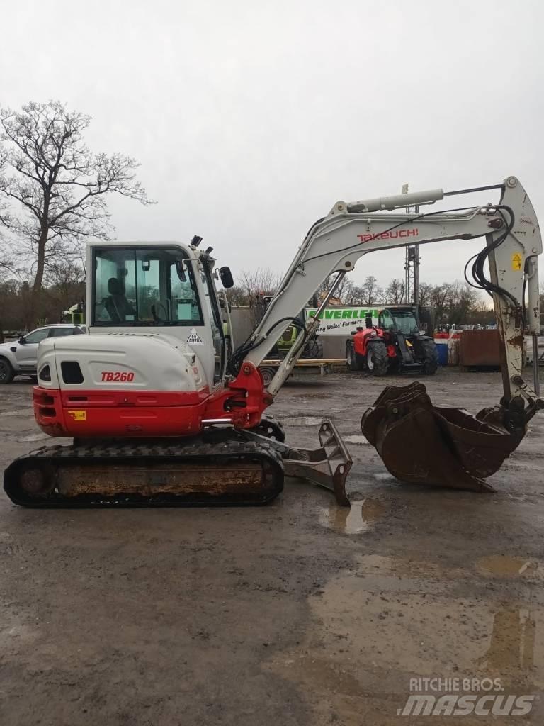 Takeuchi TB 260 小型挖土機/掘鑿機<7t(小型挖掘機)