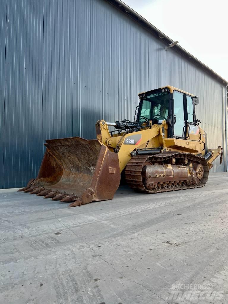 CAT 963D 推土機