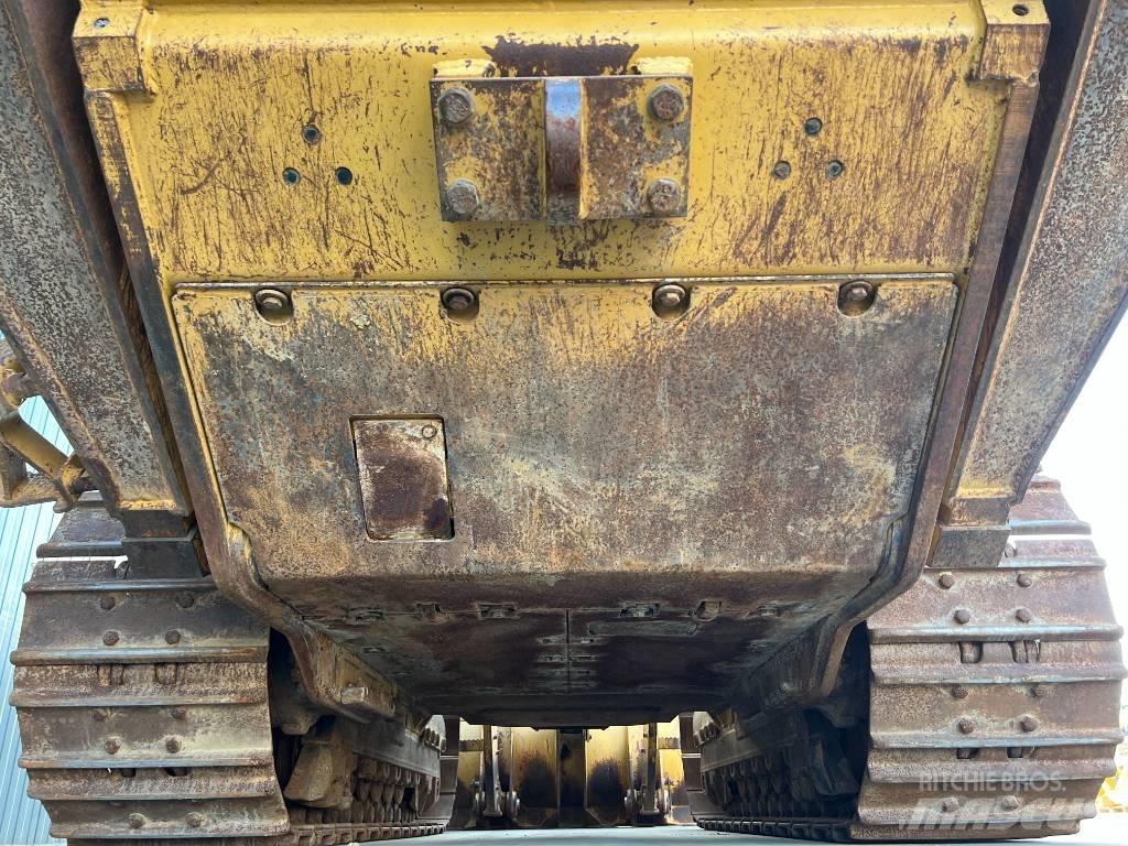 CAT 963D 推土機