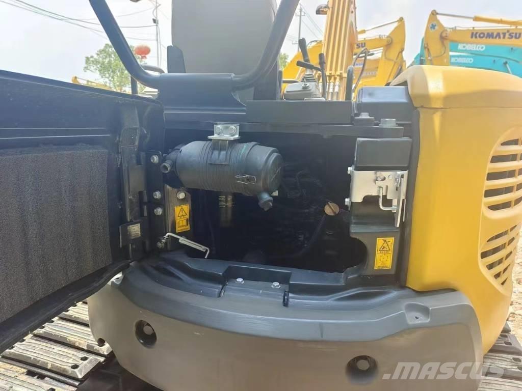 Komatsu PC35 小型挖土機/掘鑿機<7t(小型挖掘機)