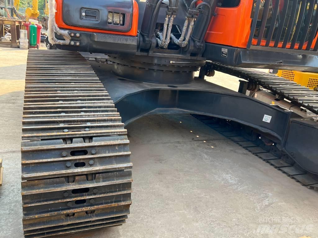 Doosan DX300 旋轉式挖土機/掘鑿機/挖掘機