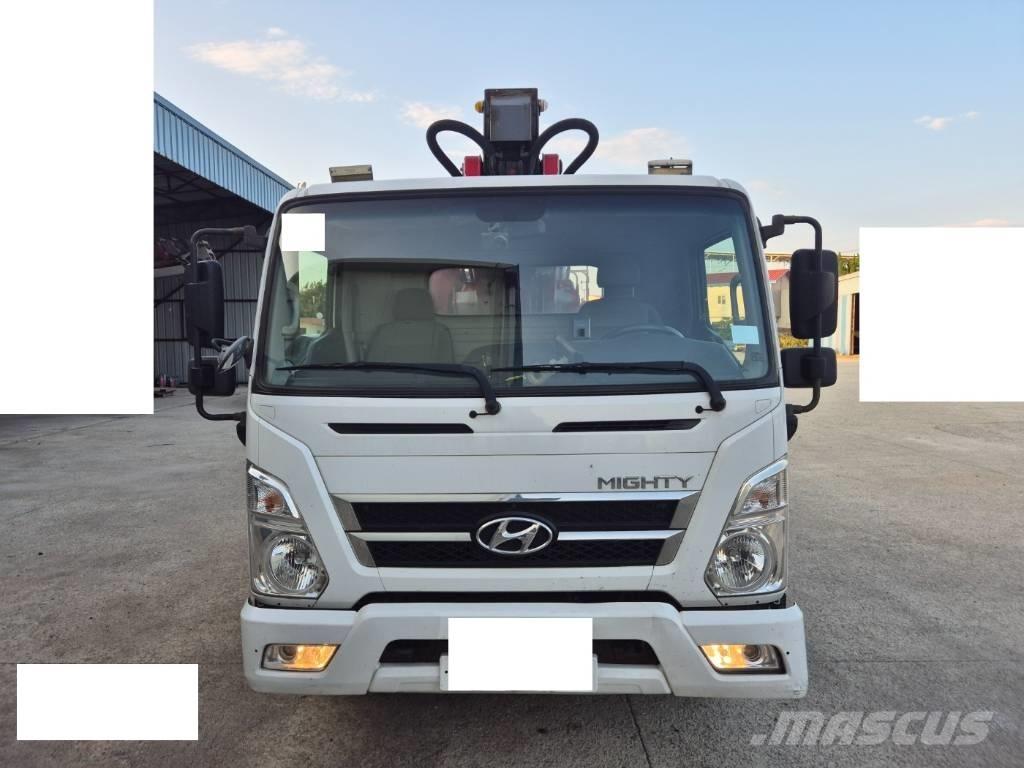 Horyong SKY300 卡車裝載高空作業車