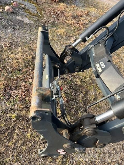 Ålö Quicke Q78 前端裝載機和挖掘機