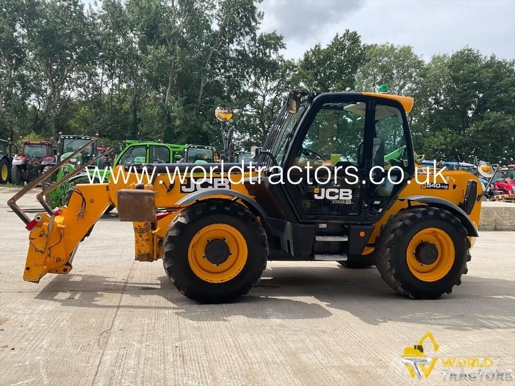 JCB 540-140 伸縮臂操作車