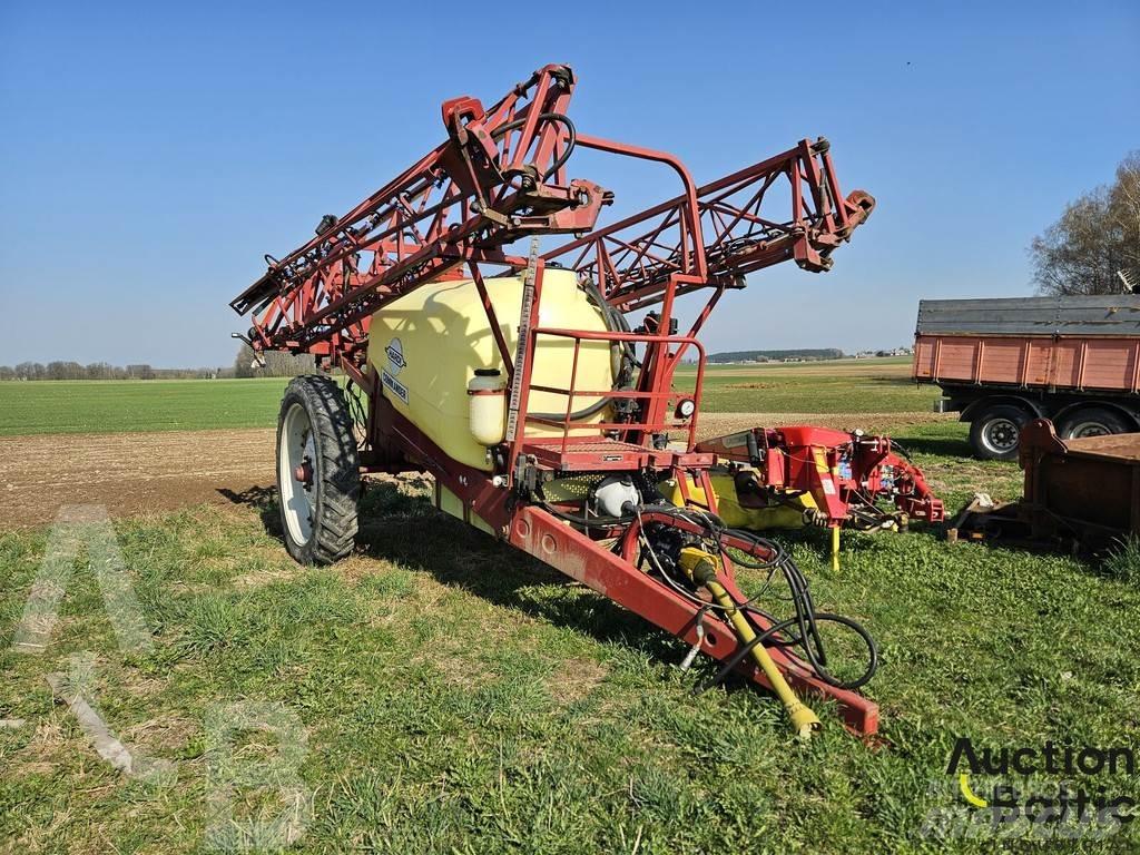 Hardi Commander 牽引式噴霧機