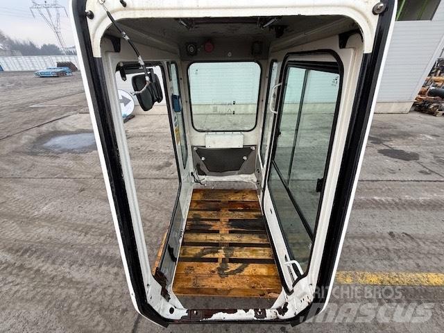 Liebherr R 944 B CAB 駕駛室與內部