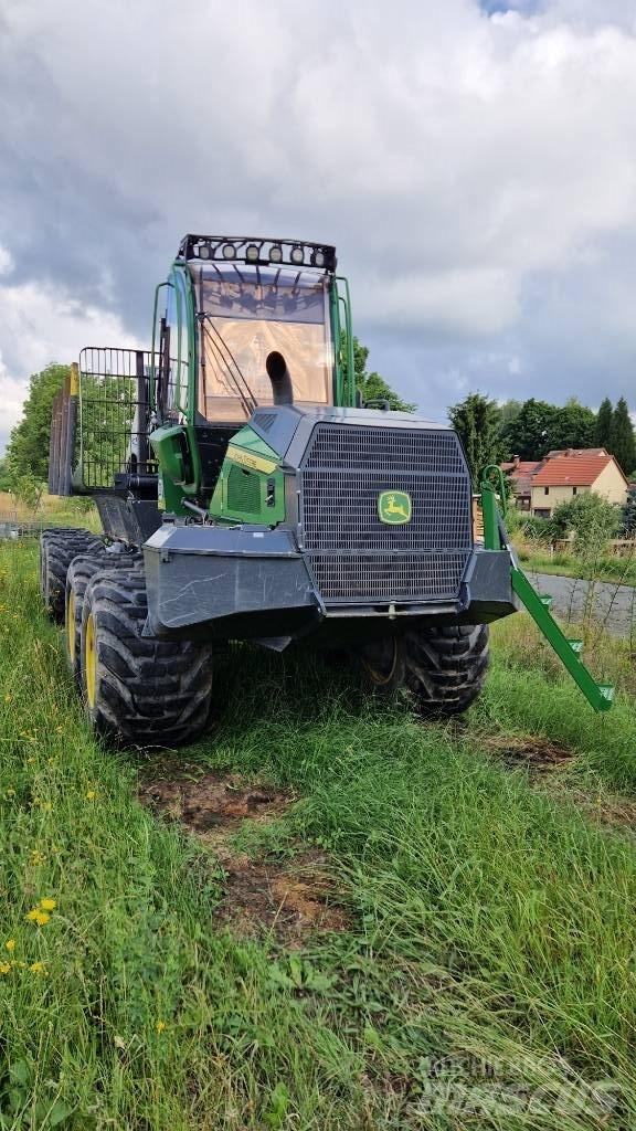 John Deere 1010G 集運機