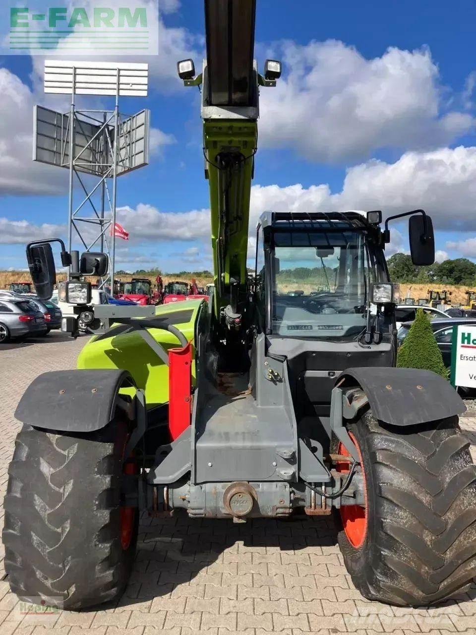 CLAAS scorpion 756 農業用伸縮臂裝載機