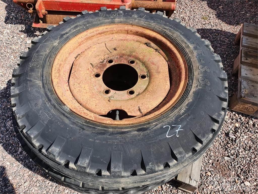 BKT 7.5-20 輪胎、車輪和輪圈