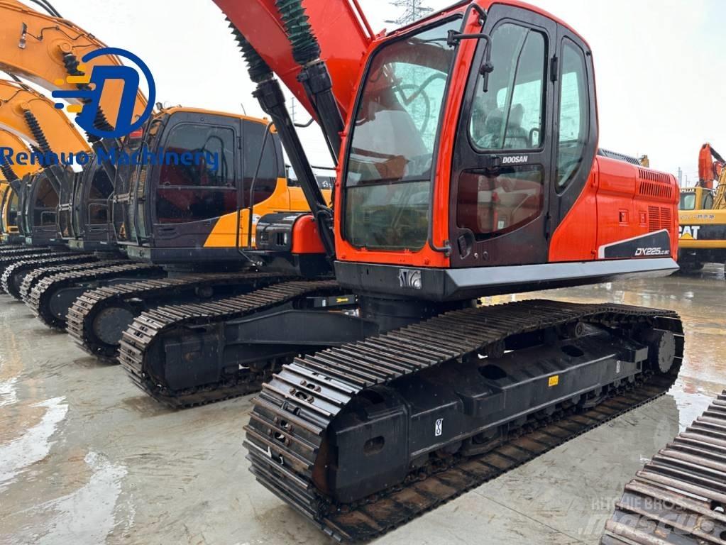 Doosan DX 225 LC-9C 履帶式 挖土機/掘鑿機/挖掘機