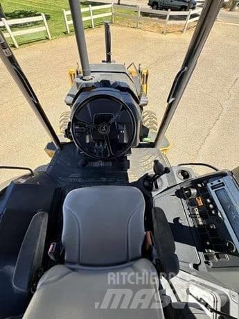 John Deere 310L EP 反鏟裝載機