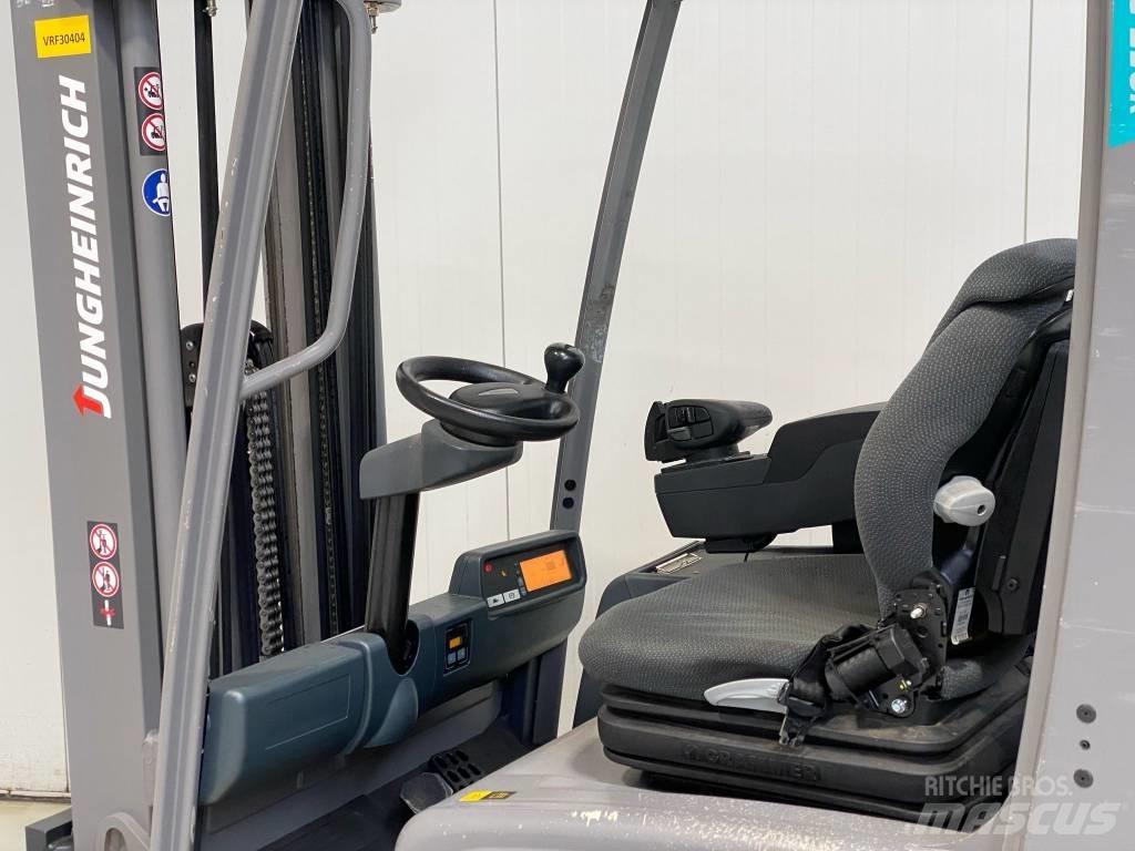 Jungheinrich EFG216k 電動堆高機