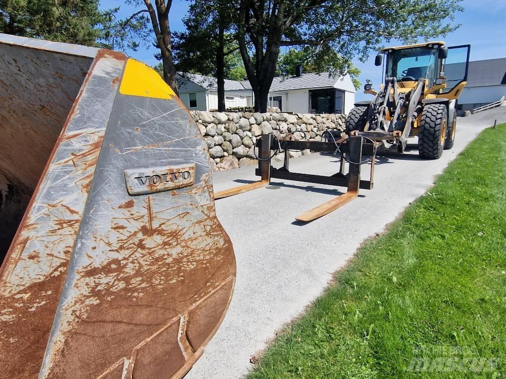 Volvo L 70 G 輪胎式裝載機