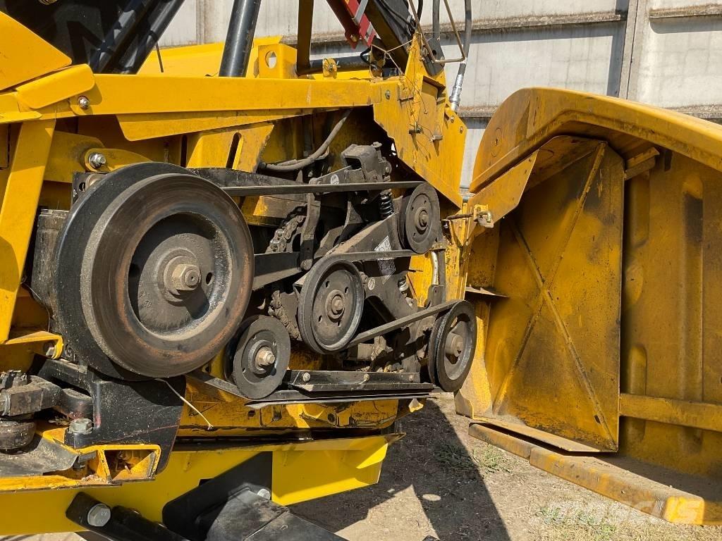 New Holland CX 8.90 聯合收穫機
