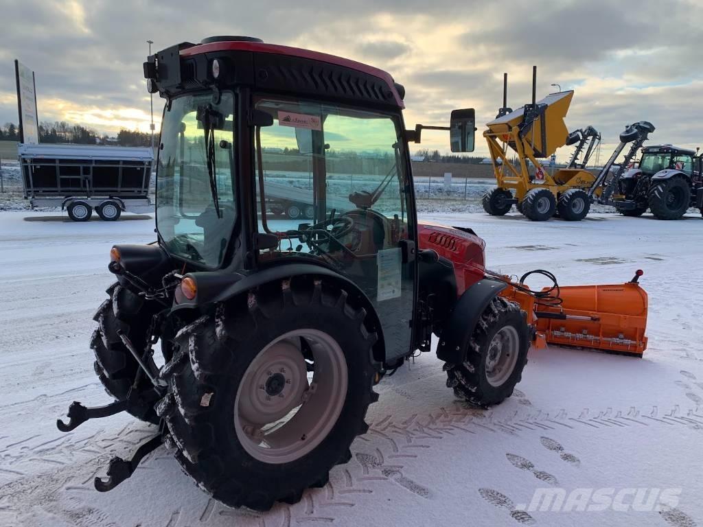 McCormick X 2.055 曳引機