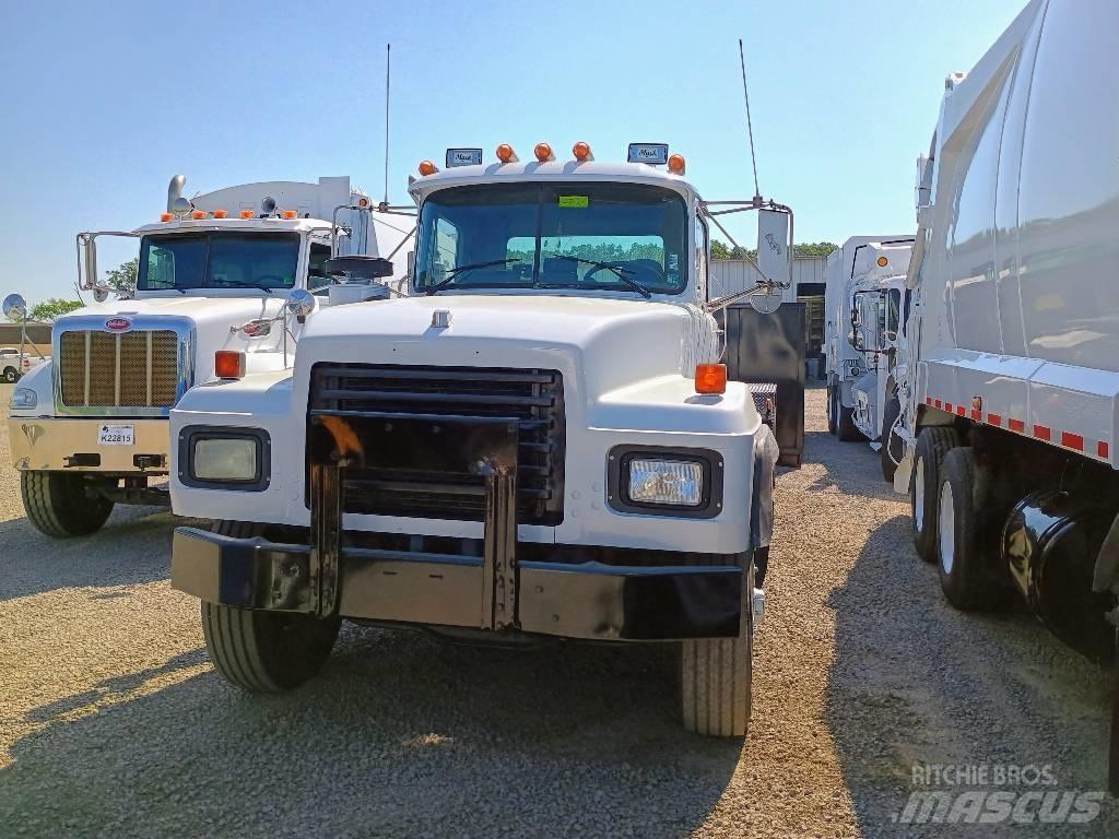 Mack RD 688 S 垃圾車