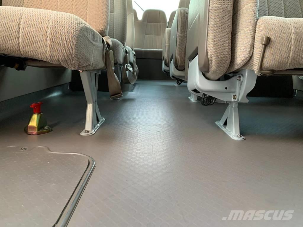 Toyota Coaster Bus 迷你巴士