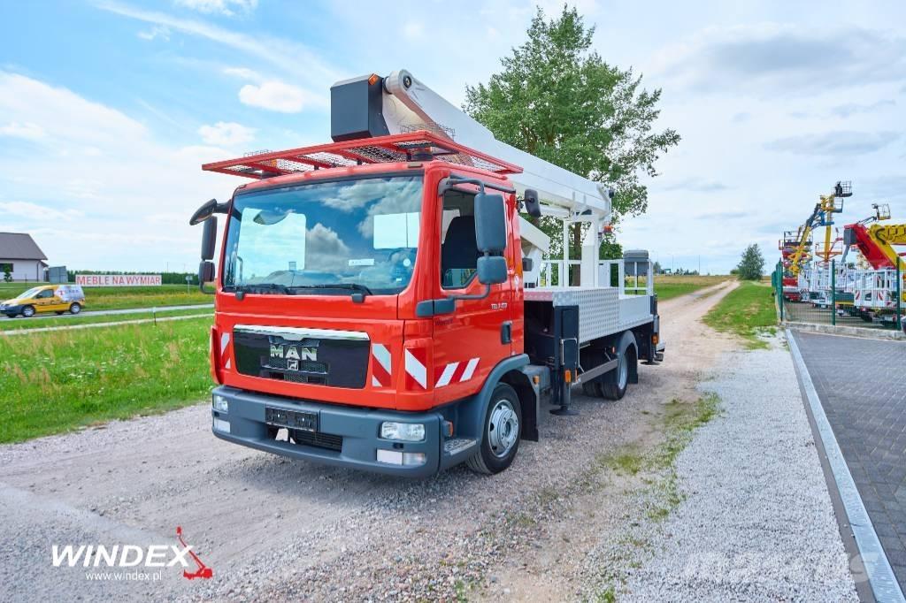 Ruthmann T 300 卡車裝載高空作業車
