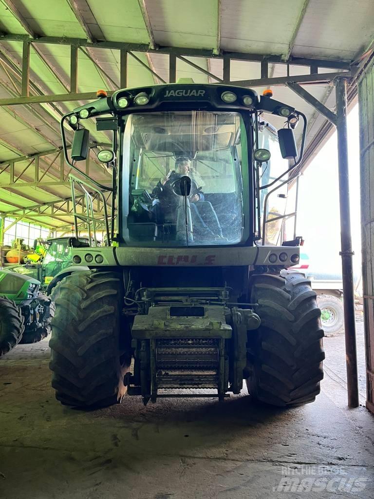 CLAAS Jaguar 950 自走式飼料採集機