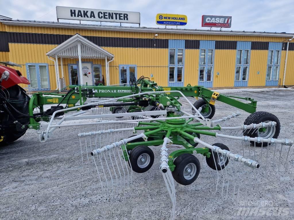 Pronar ZKP 800 堆草機
