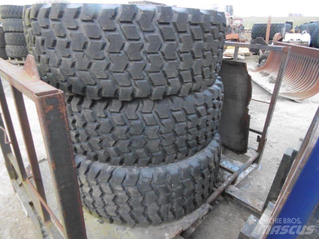 Nokian 20,5x25 輪胎、車輪和輪圈