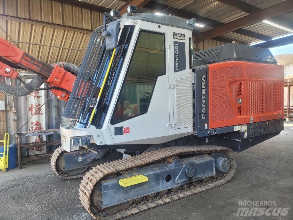 Sandvik DP 1500 i 鑽孔機