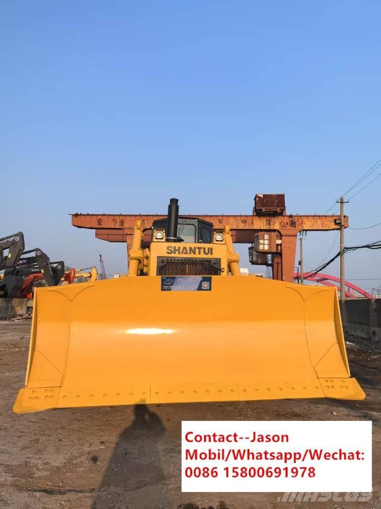 Shantui SD 32 履帶推土機