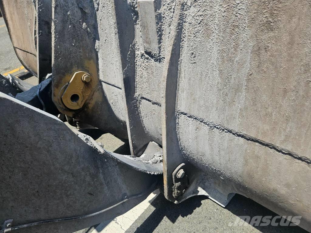 CAT 972H 輪胎式裝載機