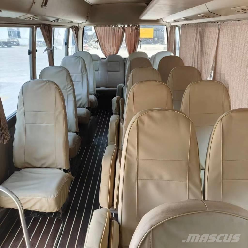 Toyota Coaster Bus 迷你巴士