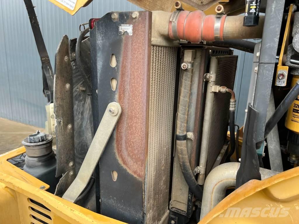 CAT CP76 單輪滾壓機