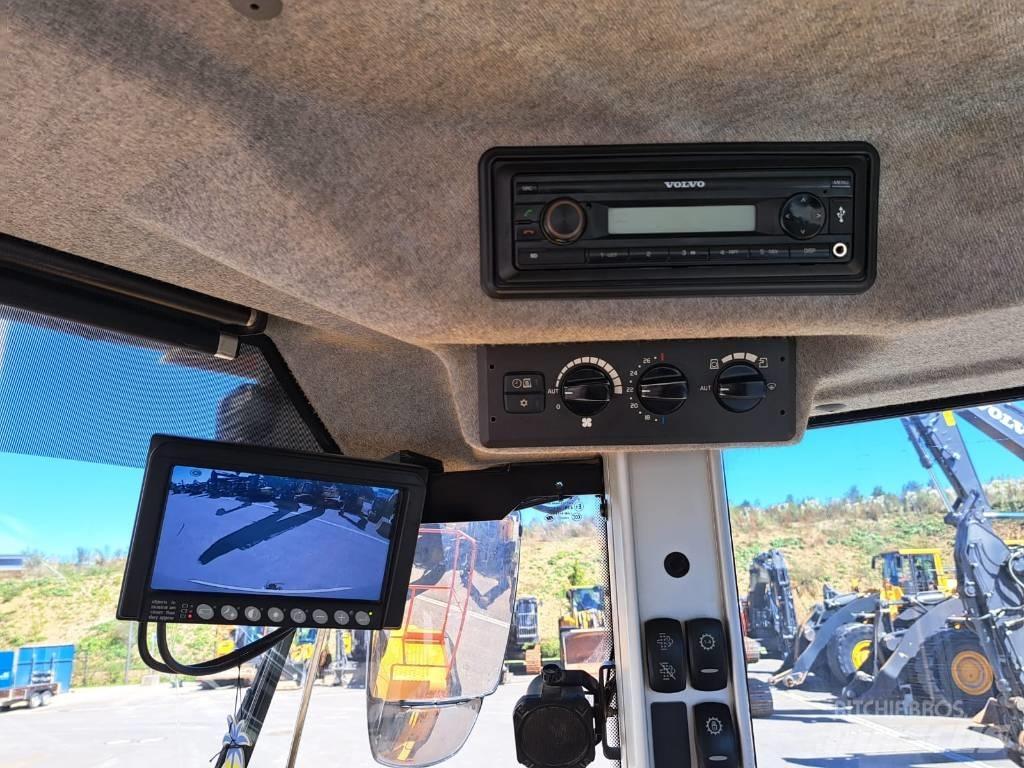 Volvo L 220 H 輪胎式裝載機