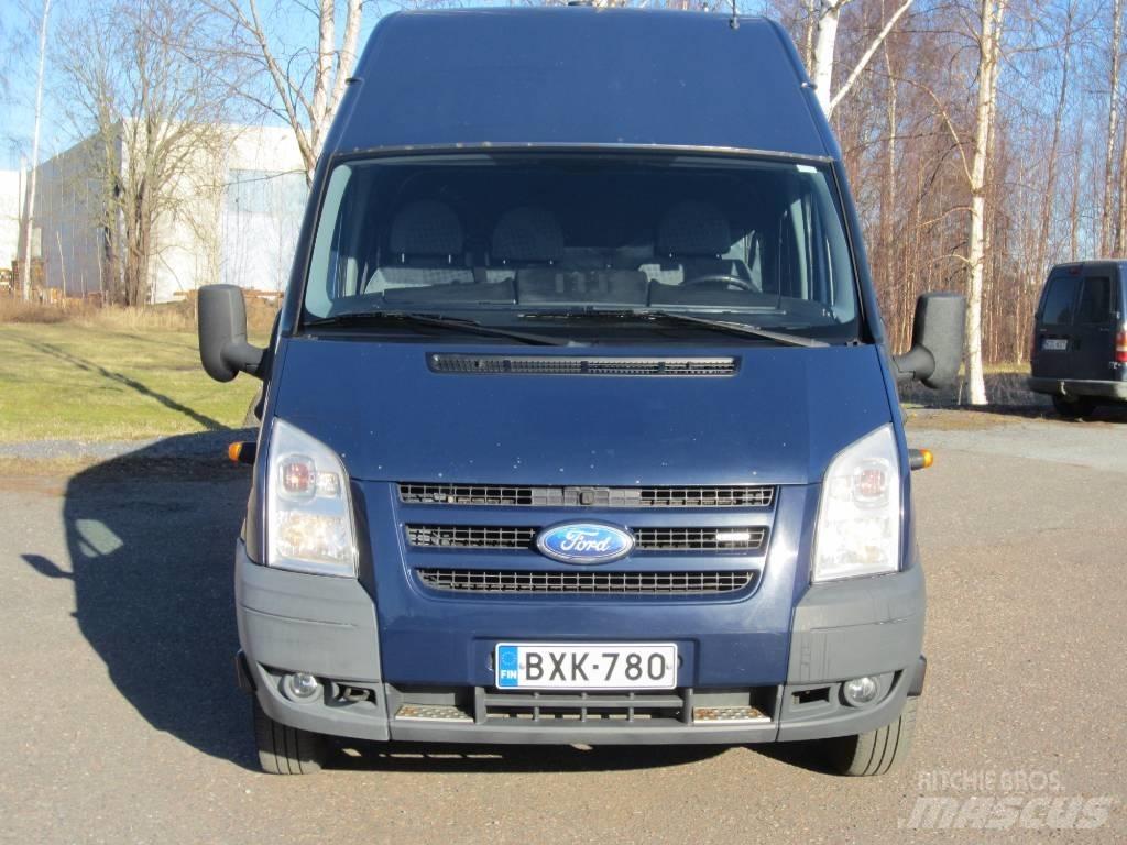 Ford Transit 車廂