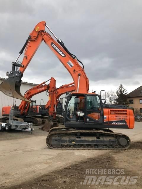 Doosan DX225LC-5 履帶式 挖土機/掘鑿機/挖掘機