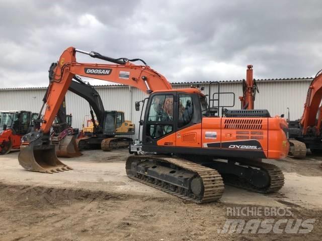 Doosan DX225LC-5 履帶式 挖土機/掘鑿機/挖掘機