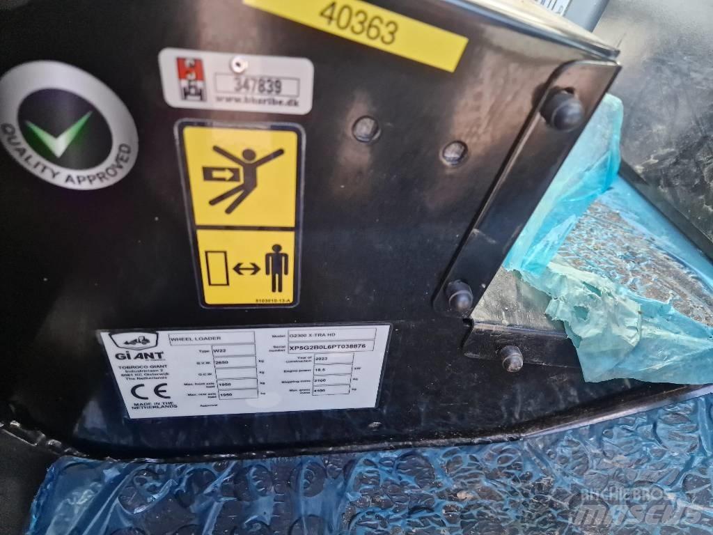 GiANT G2300 HD 多功能裝載機