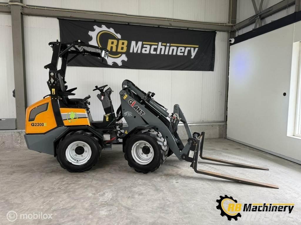 GiANT G2200E 輪胎式裝載機