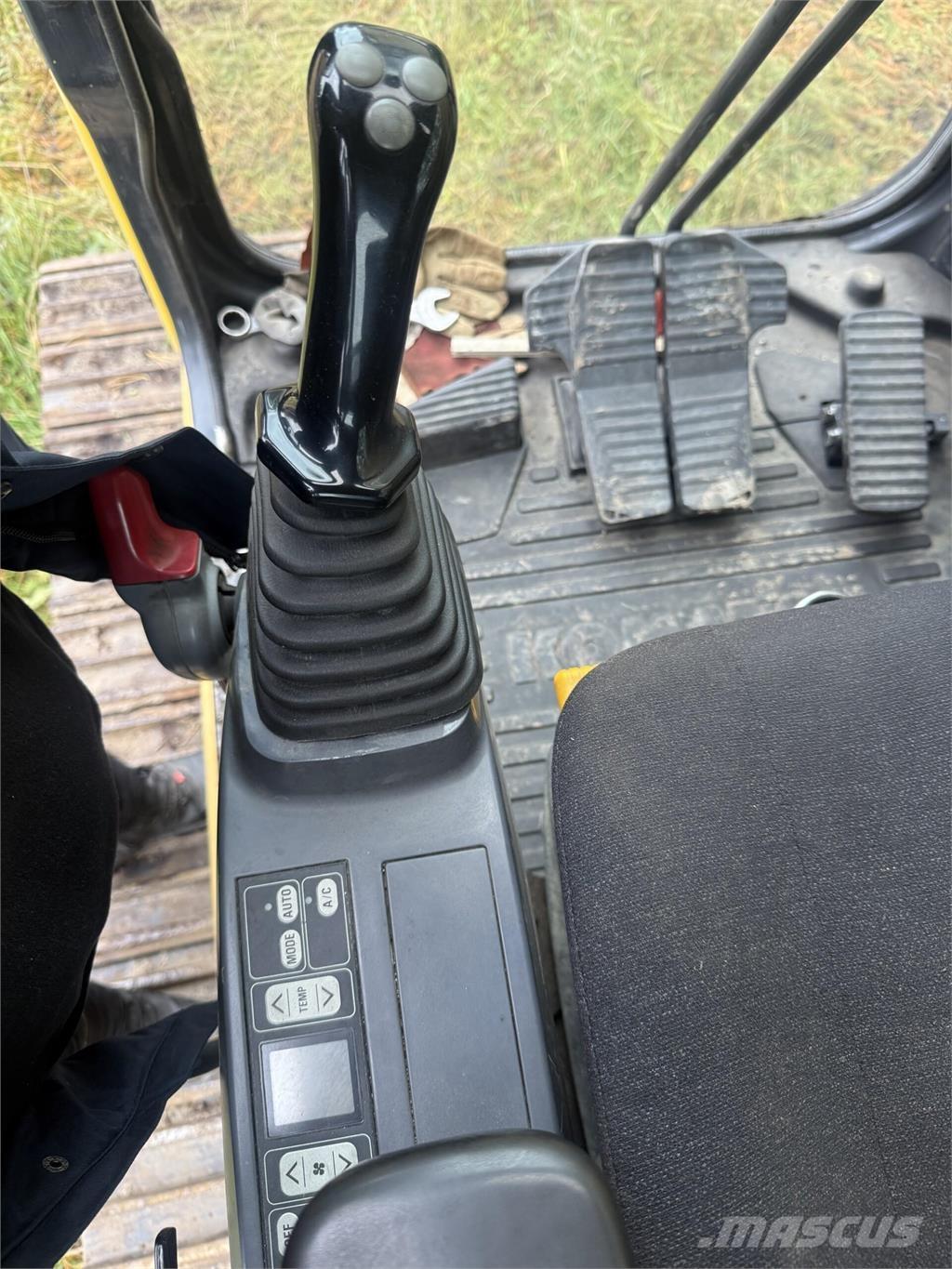 Komatsu PC180LC 履帶式 挖土機/掘鑿機/挖掘機