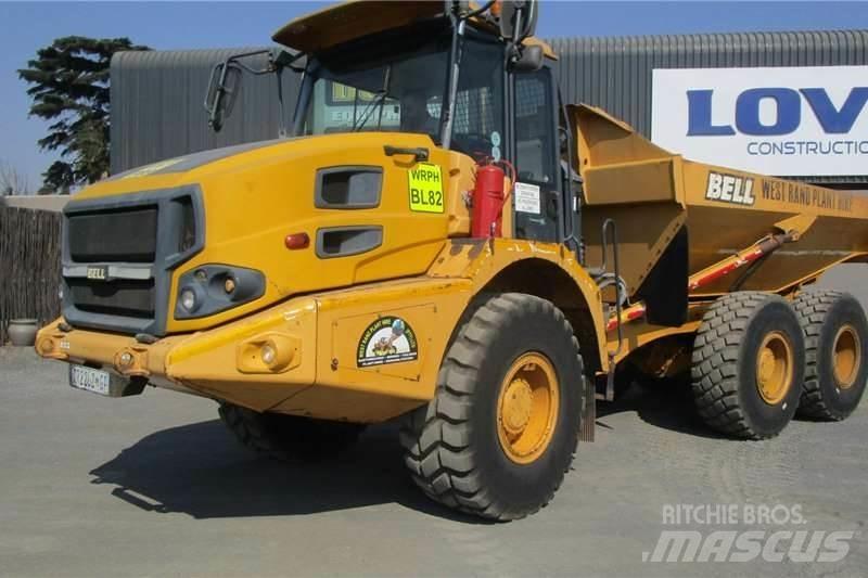 Bell B20E 6X4 鉸接式起吊車
