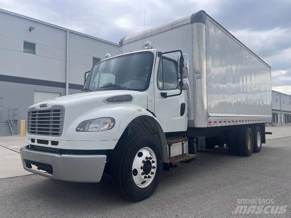 Freightliner M 106 貨箱式卡車