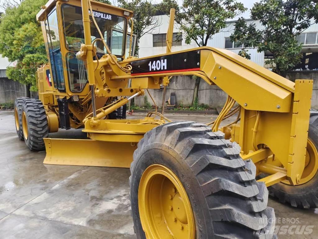 CAT 140 H 平土機