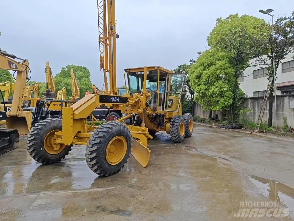CAT 140 H 平土機