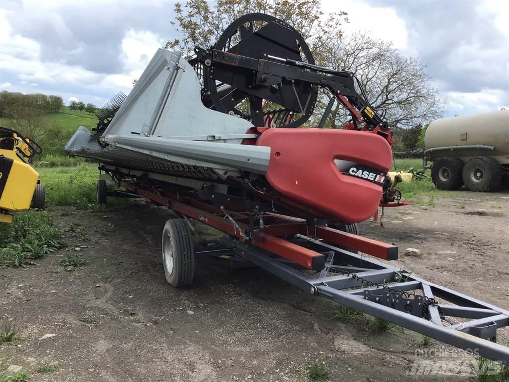 Case IH 3100 聯合收割機頭