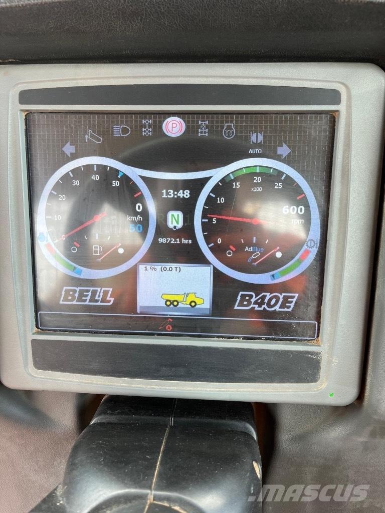 Bell B 40 E 鉸接式起吊車