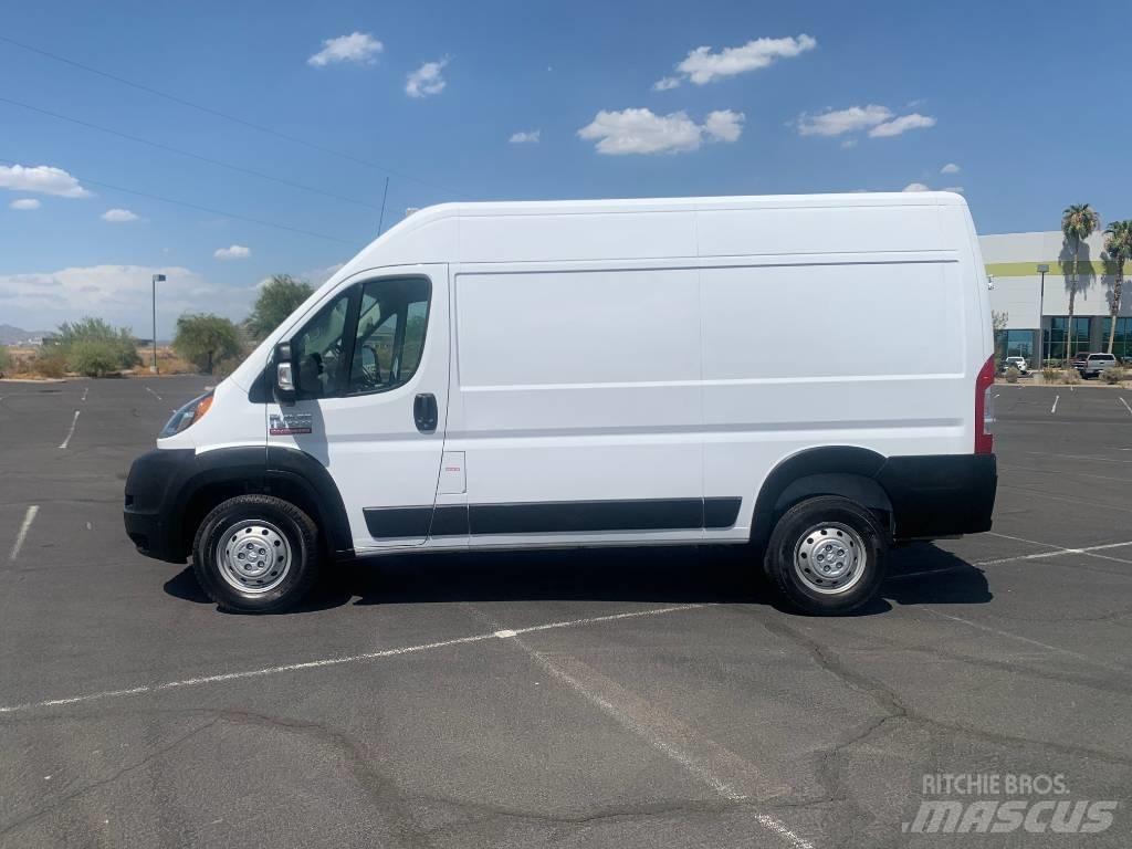 RAM PROMASTER 1500 廂式貨物運輸車